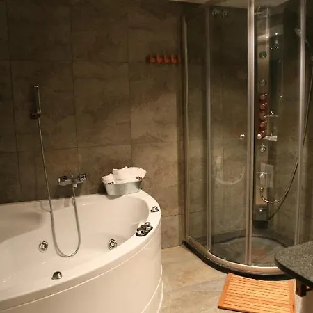 Montaltmar فندق